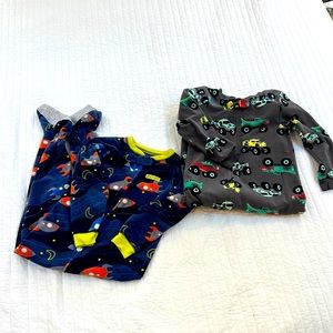 Lot of 2 Longsleeved, Fleece Boys Footie Jammies